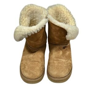 UGG Bailey Button Genuine Shearling Boot